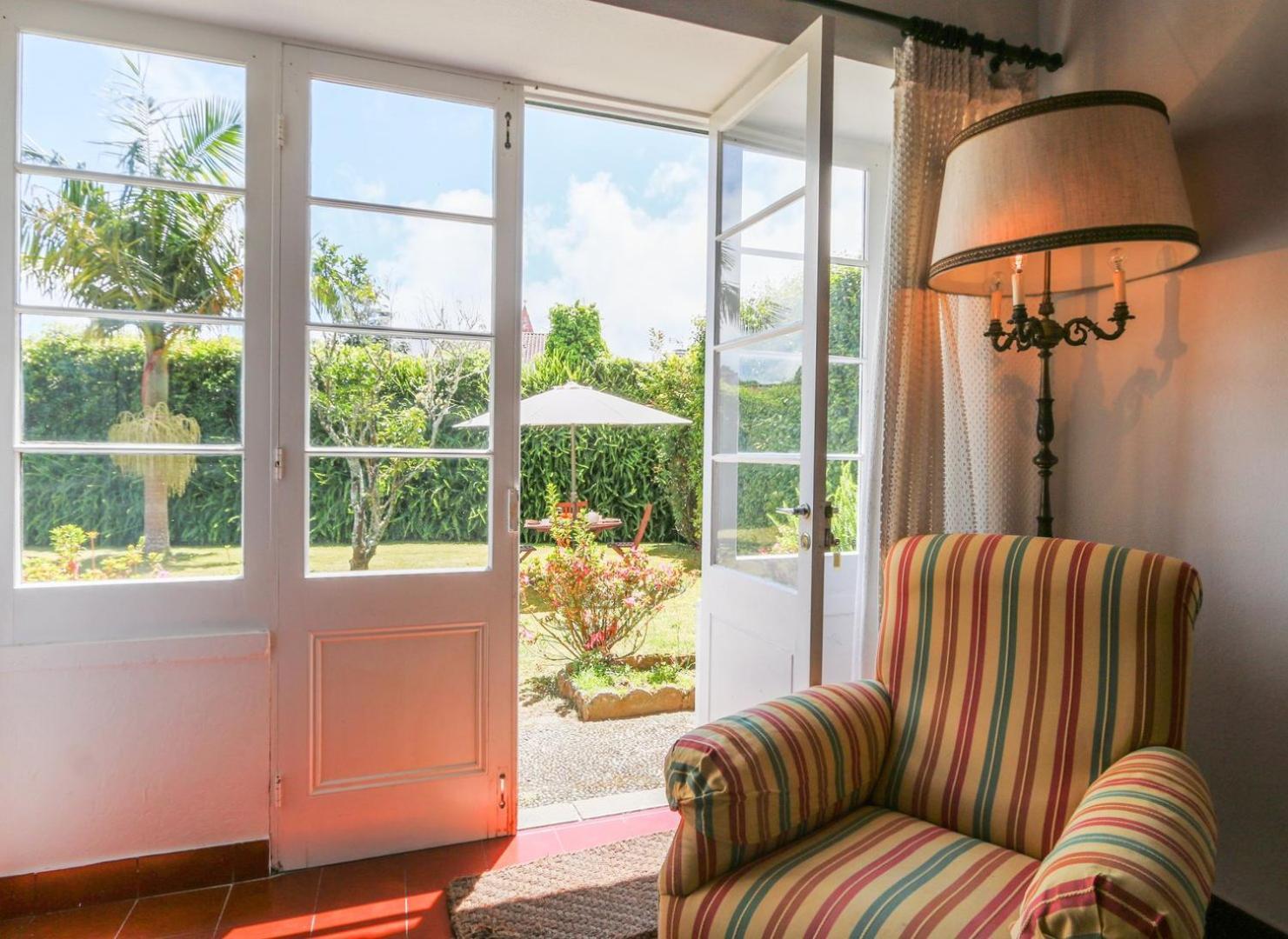 Domus Adepta Charming W Garden Villa ฟูร์นัส ภายนอก รูปภาพ