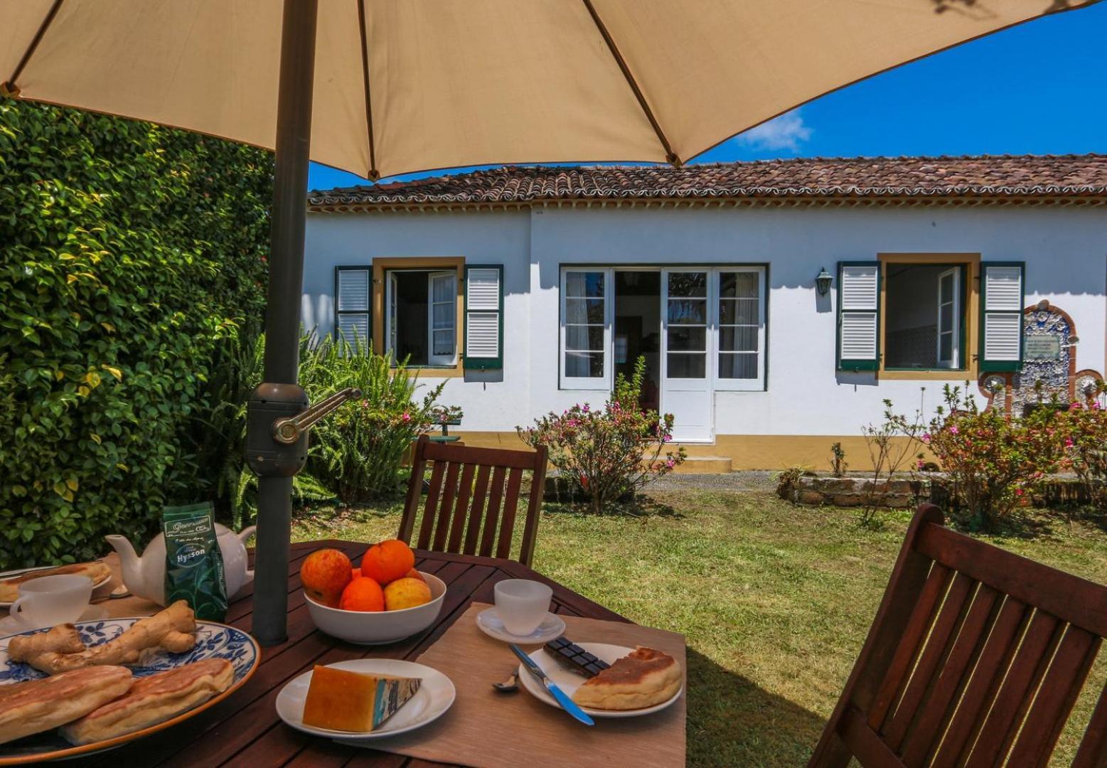 Domus Adepta Charming W Garden Villa ฟูร์นัส ภายนอก รูปภาพ